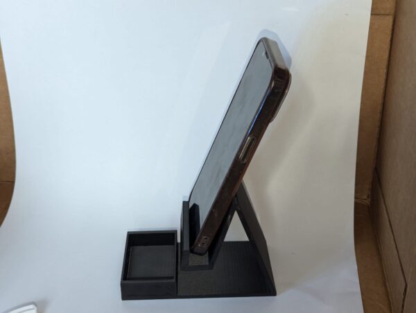 3d printed Phone holder/stand - Image 2